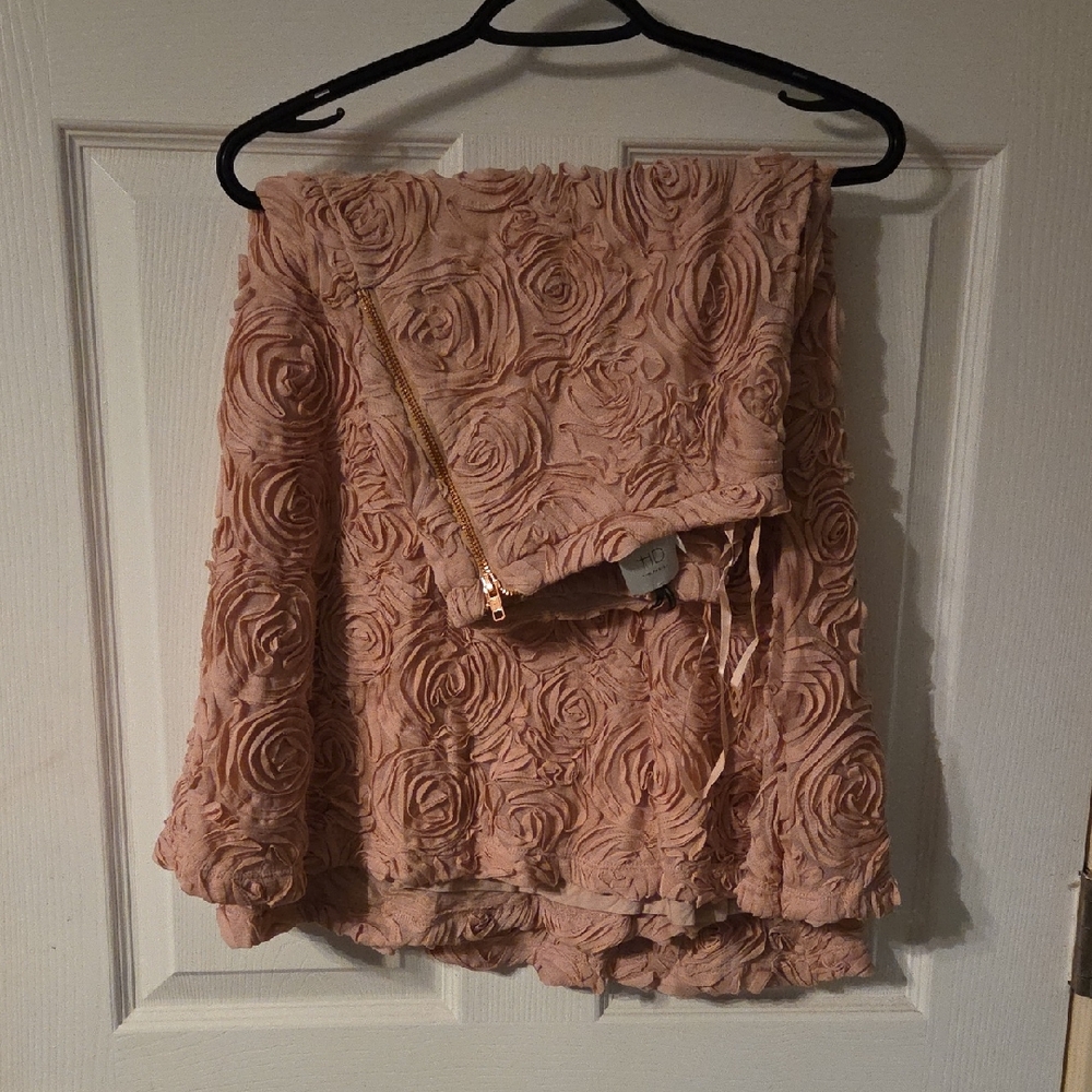 HD in Paris Blush Rose Pattern A-Line Skirt